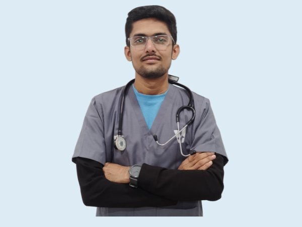 Photo of Dr Akil Kumar D	